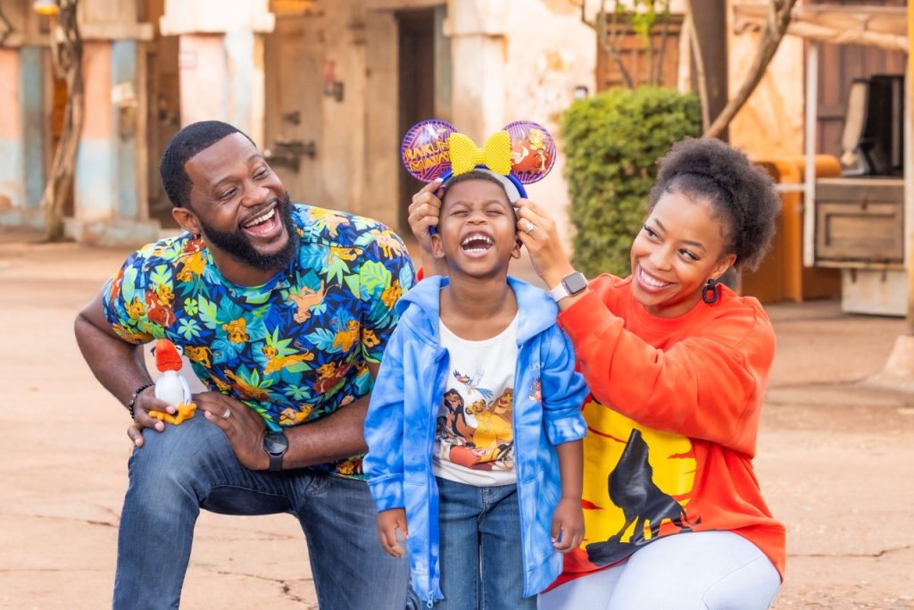 Disney's 30 Years of “The Lion King” Celebration Starts Now The Lion King Apparel Large