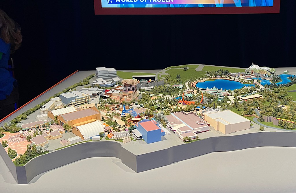WDI 20 – WDWINFO.COM Take A Tour of the Walt Disney Imagineering Pavilion at D23 WDI 20