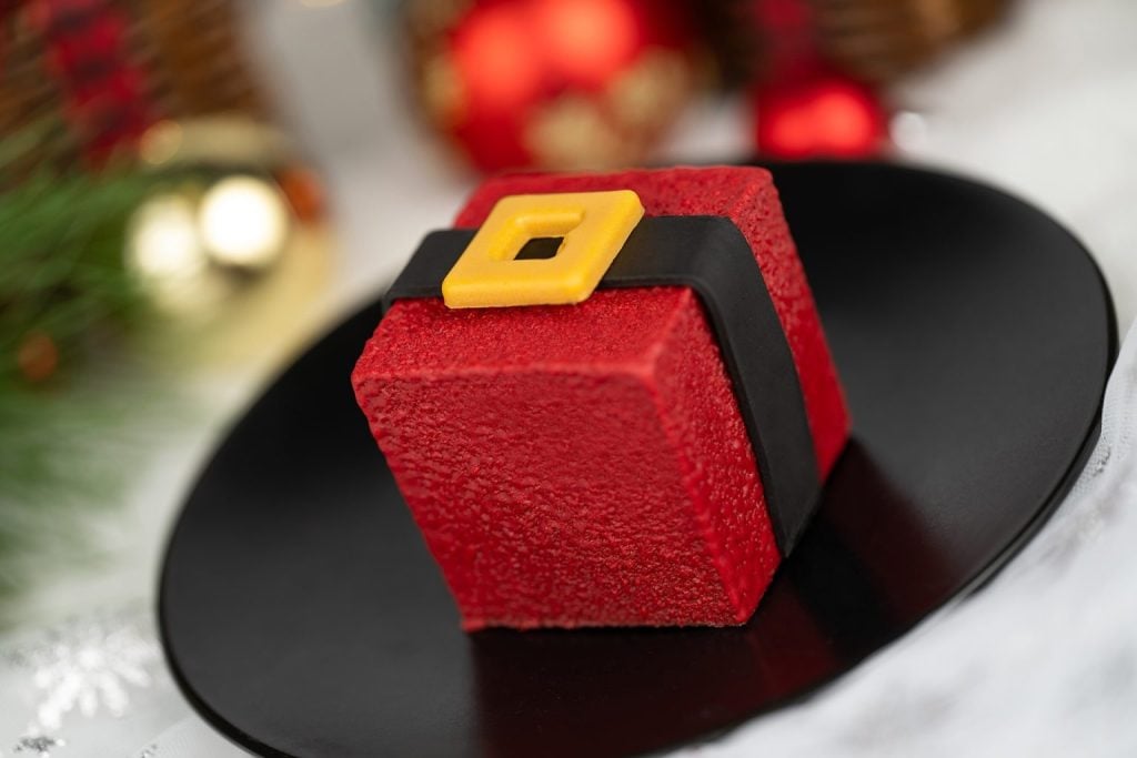 The Mickey’s Very Merry Christmas Party Foodie Guide is Here! 2024-wdw-mk-disney-eats-mvmcp-01