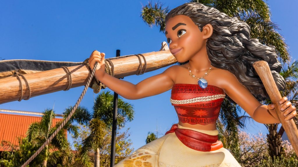 Moana Sculpture Unveiled at Polynesian Island Tower Addition Moana-Statue-Splash-Pad-1