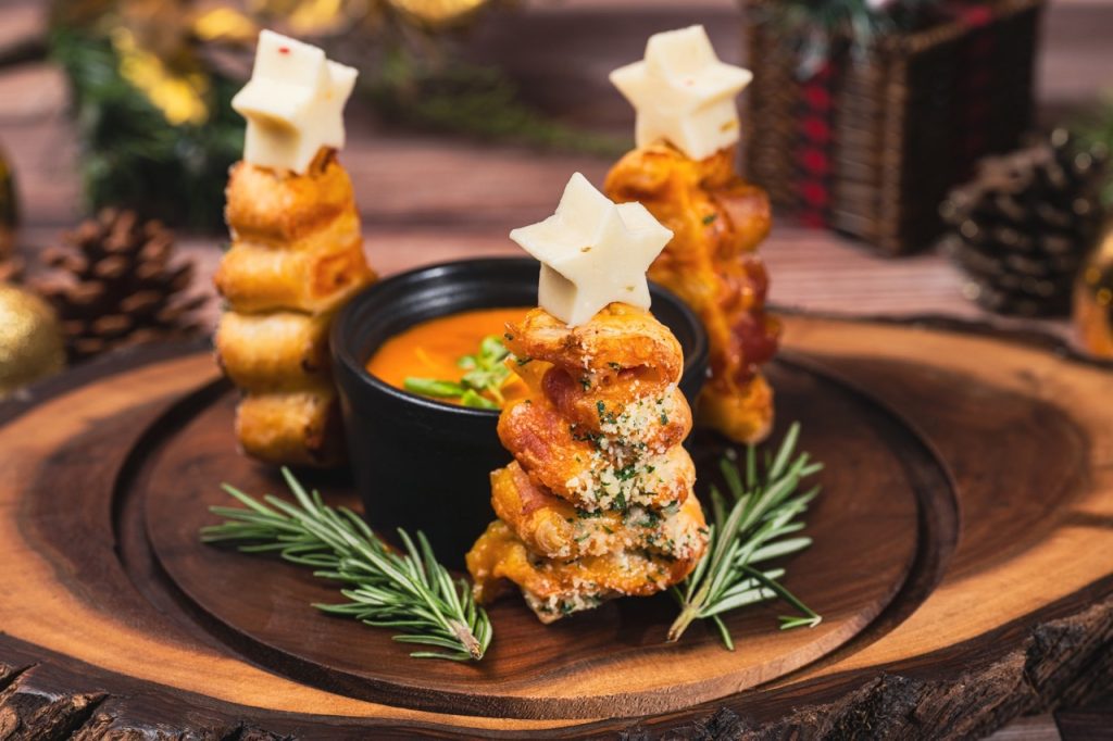 New Menu Items Have Arrived at Jock Lindsey’s Holiday Bar