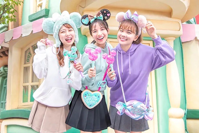 Event_goods_slide-01 Large – WDWINFO.COM Tokyo Disney’s New Vanellope’s Sweet Pop World Celebration Event_goods_slide-01 Large