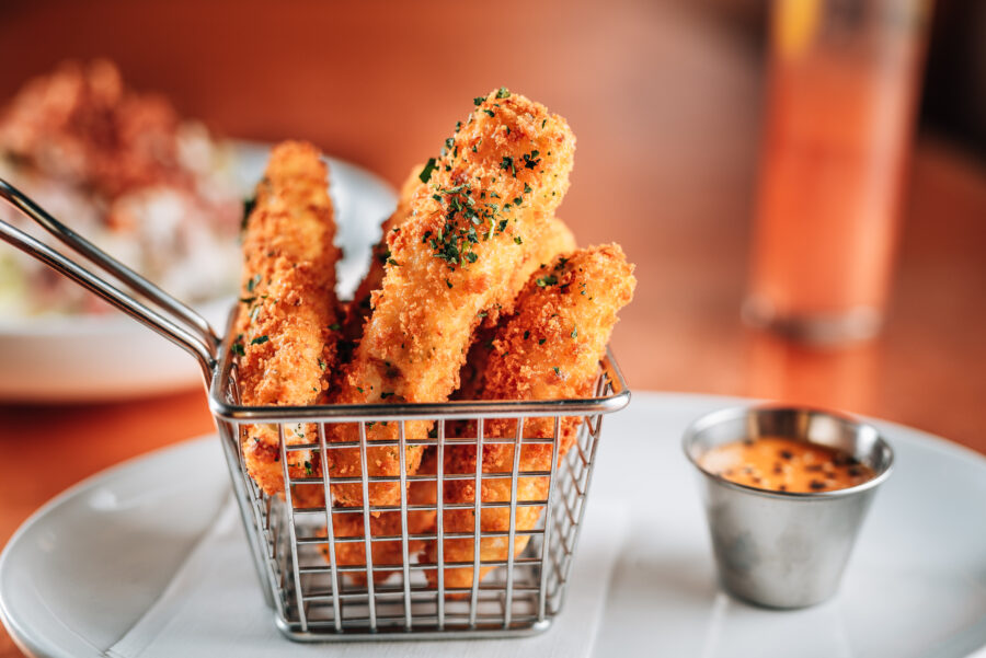 CrabRagoonMozzSticks_P3P4-900x601 – WDWINFO.COM New Chef Selects Menu Options at City Works Disney Springs CrabRagoonMozzSticks_P3P4-900x601