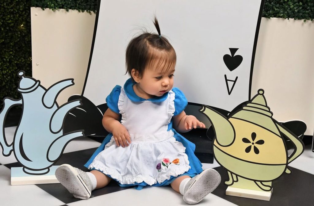 ‘We’re ALL Mad Here’ at the Disney Springs PhotoPass Studio were-all-mad-here-photopass-02