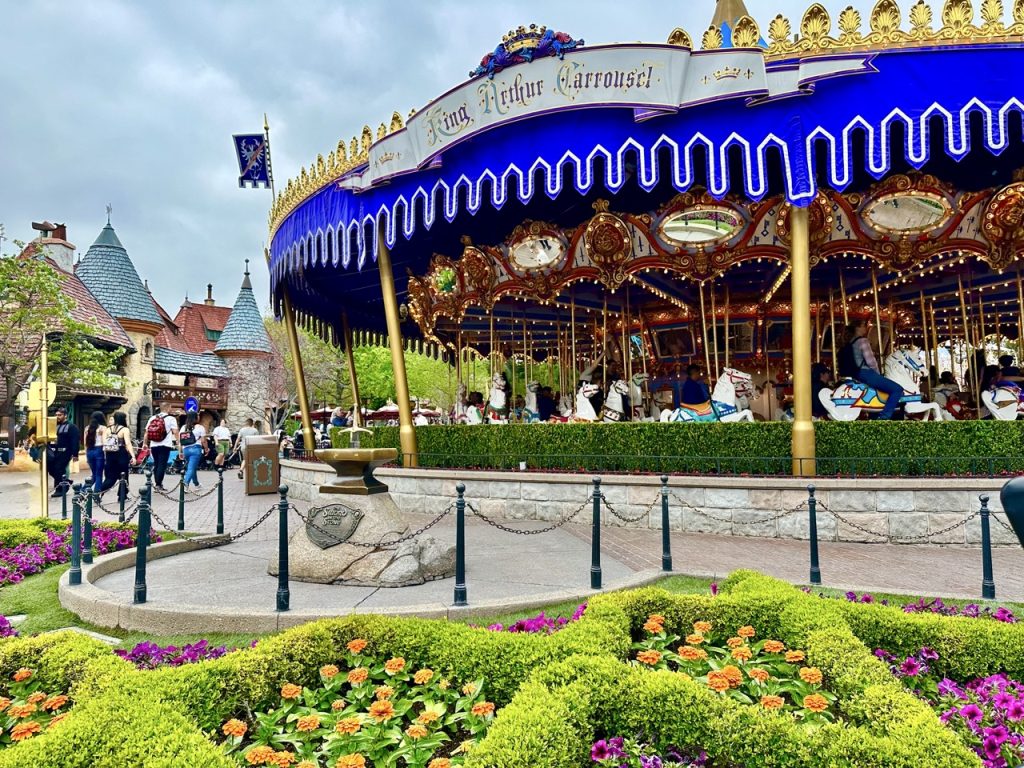 Five People You Don't Want to Be in Disney Parks in 2025 2024 - Zoe - Carrousel Large