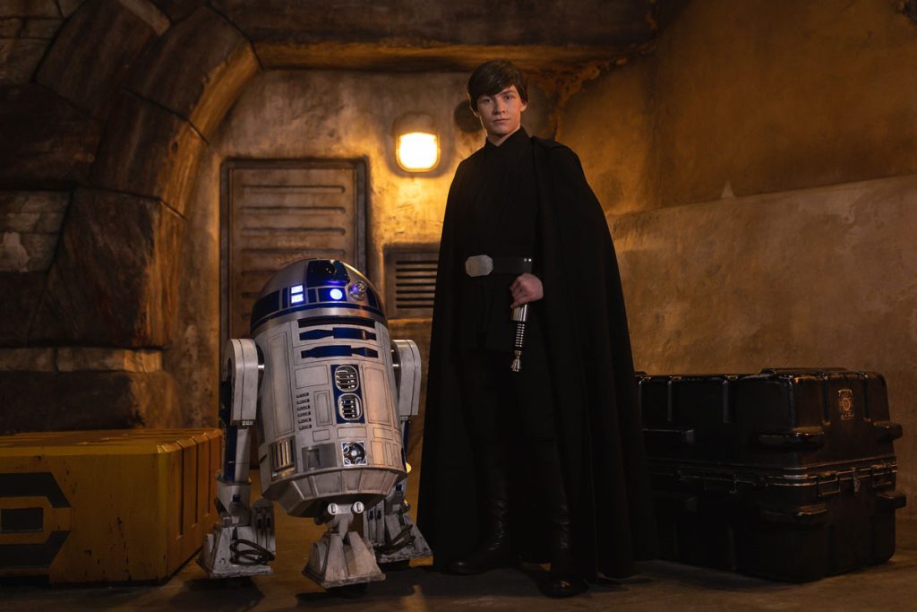 Luke Skywalker Joins Season of the Force at Disneyland!