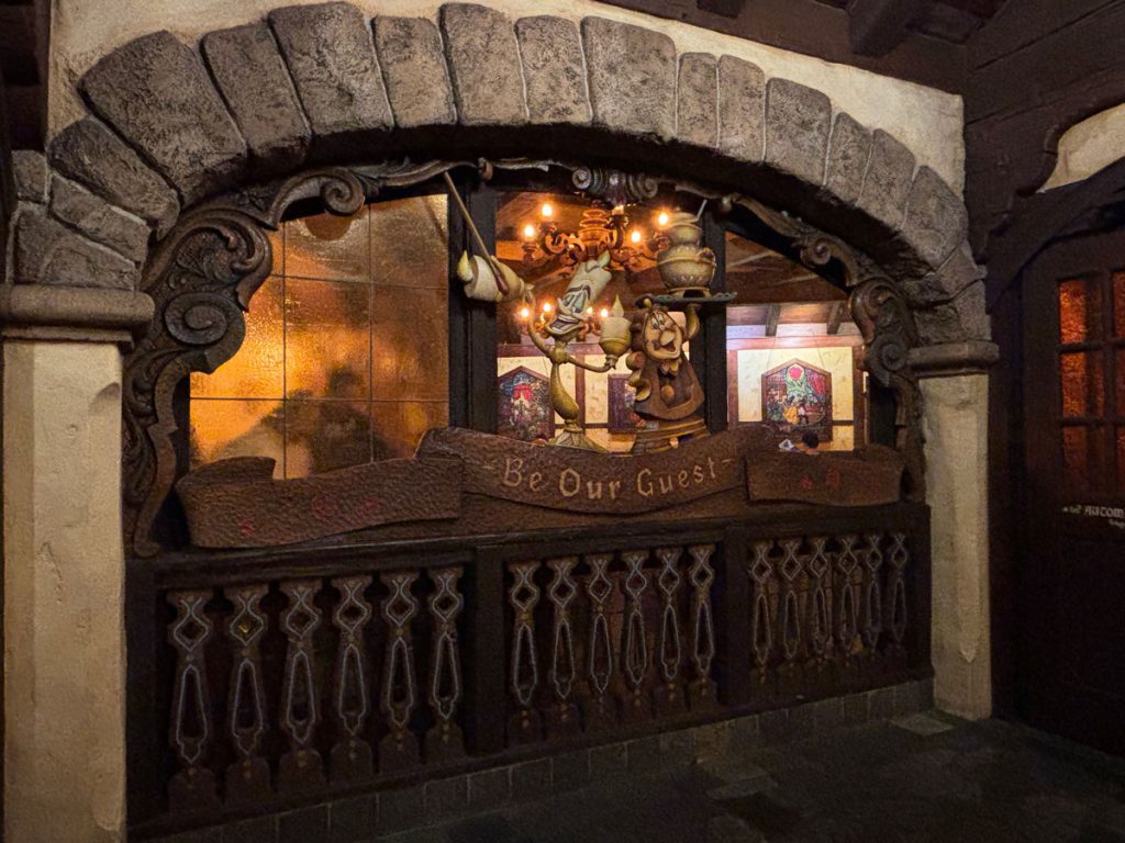dlr-red-rose-tavern-interior-entrance – WDWINFO.COM Don’t Miss These Delicious Dishes at Red Rose Taverne in Disneyland dlr-red-rose-tavern-interior-entrance