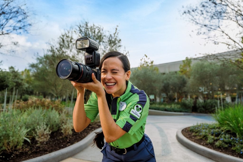 Fun Facts About Walt Disney World Cast Members wdw-cast-member-fun-facts-header