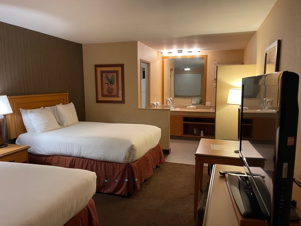 Best-Western-Pavilions-Disneyland-22 โ WDWINFO.COM My Year of Disneyland Resort Good Neighbor Hotels Best-Western-Pavilions-Disneyland-22