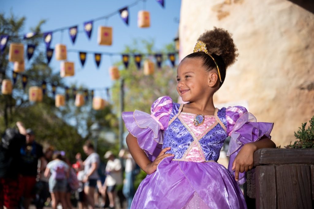 New Special Offer on Disney’s Capture Your Moment Photo Sessions Capture Your Moment Tangled Large