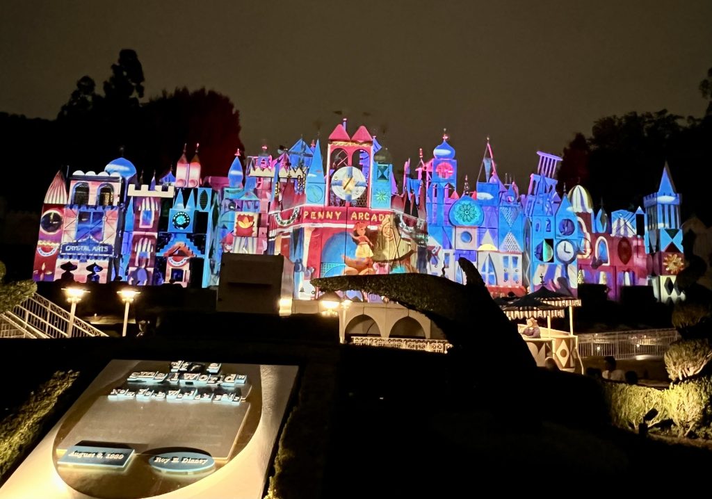 Tapestry of Happiness 15 – WDWINFO.COM Can You Experience Disneyland’s 70th in a Day? Tapestry of Happiness 15