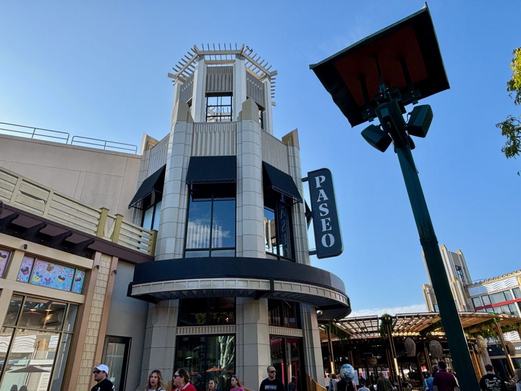 New Limited-Time Seed & Sassy Cocktail in Disneyland’s Downtown Disney disneyland-paseo