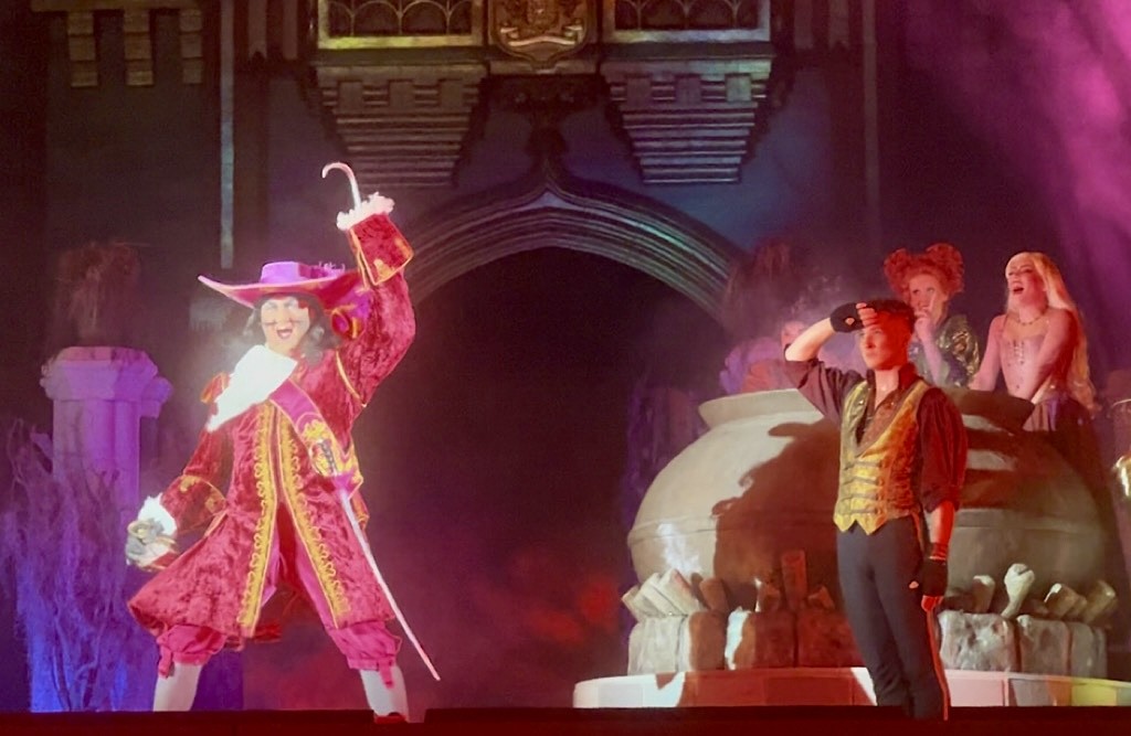 2025 Hocus Pocus Villain Spelltacular 12 – WDWINFO.COM 10 Years Later, Is the Hocus Pocus Villain Spelltacular Still a Must See Show? 2025 Hocus Pocus Villain Spelltacular 12