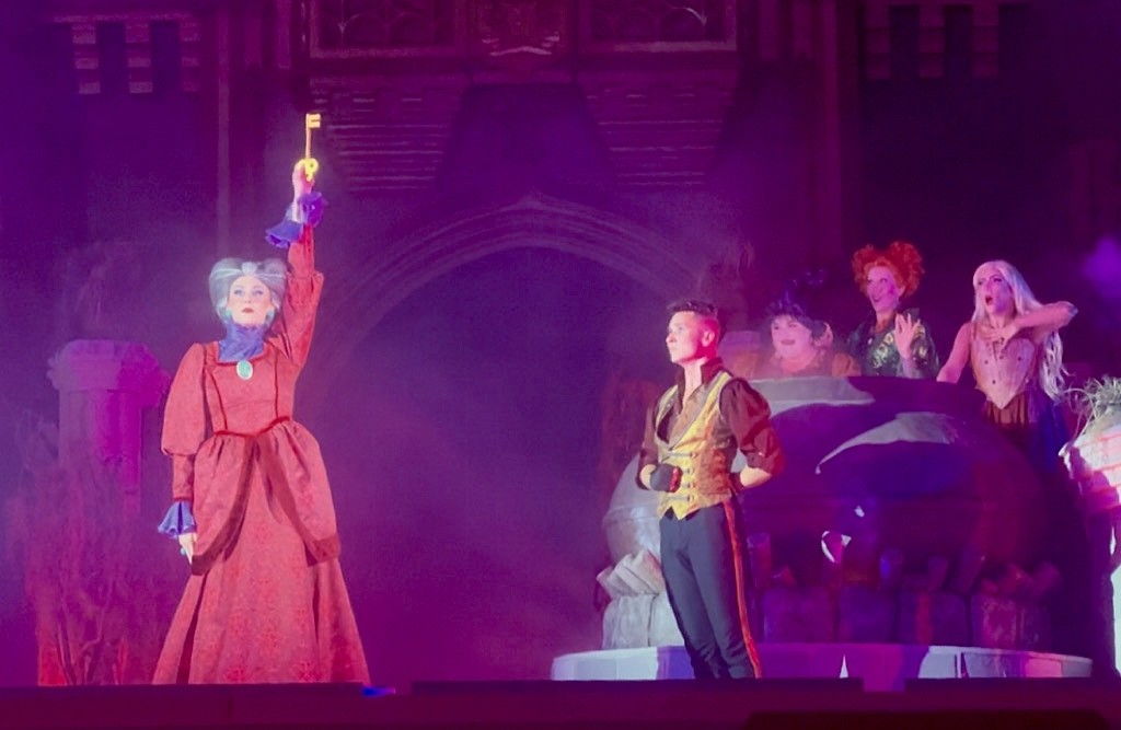 2025 Hocus Pocus Villain Spelltacular 14 – WDWINFO.COM 10 Years Later, Is the Hocus Pocus Villain Spelltacular Still a Must See Show? 2025 Hocus Pocus Villain Spelltacular 14