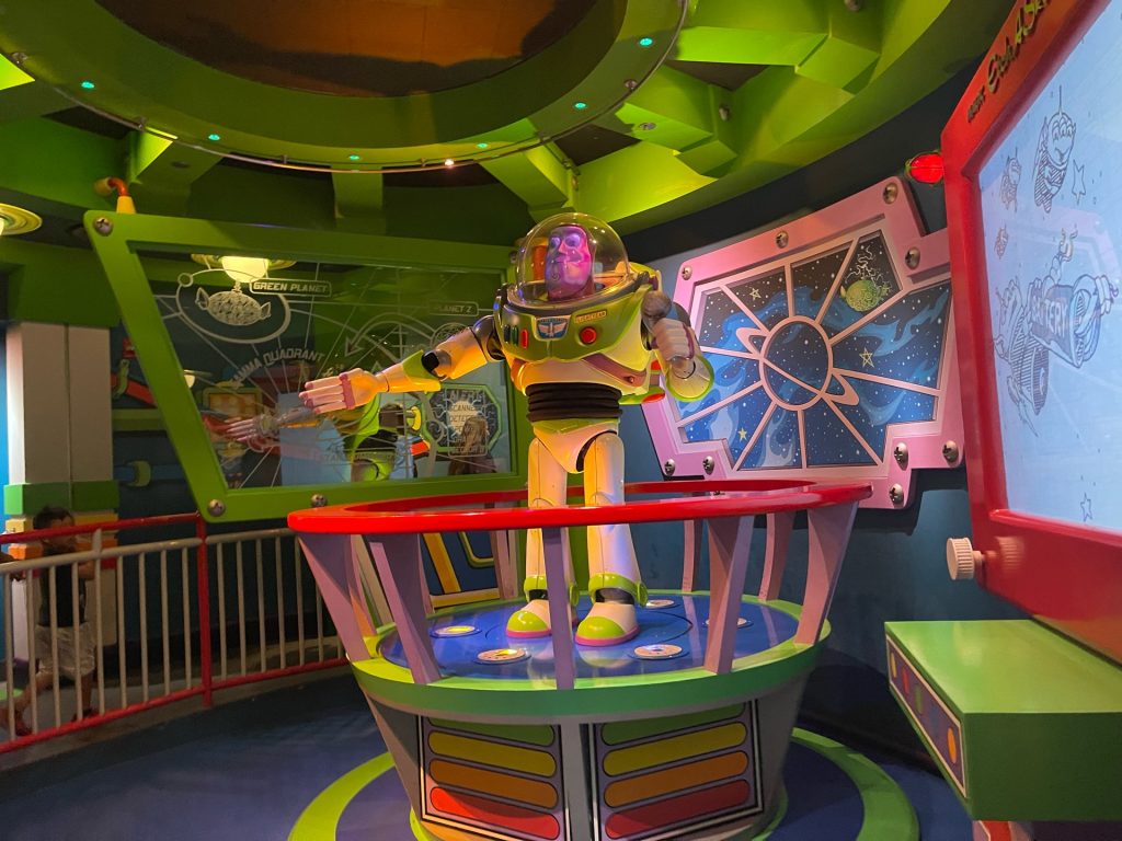 Buzz-Lightyear-Disneyland-02 – WDWINFO.COM Is It a Video Game or Disneyland Attraction? Buzz-Lightyear-Disneyland-02