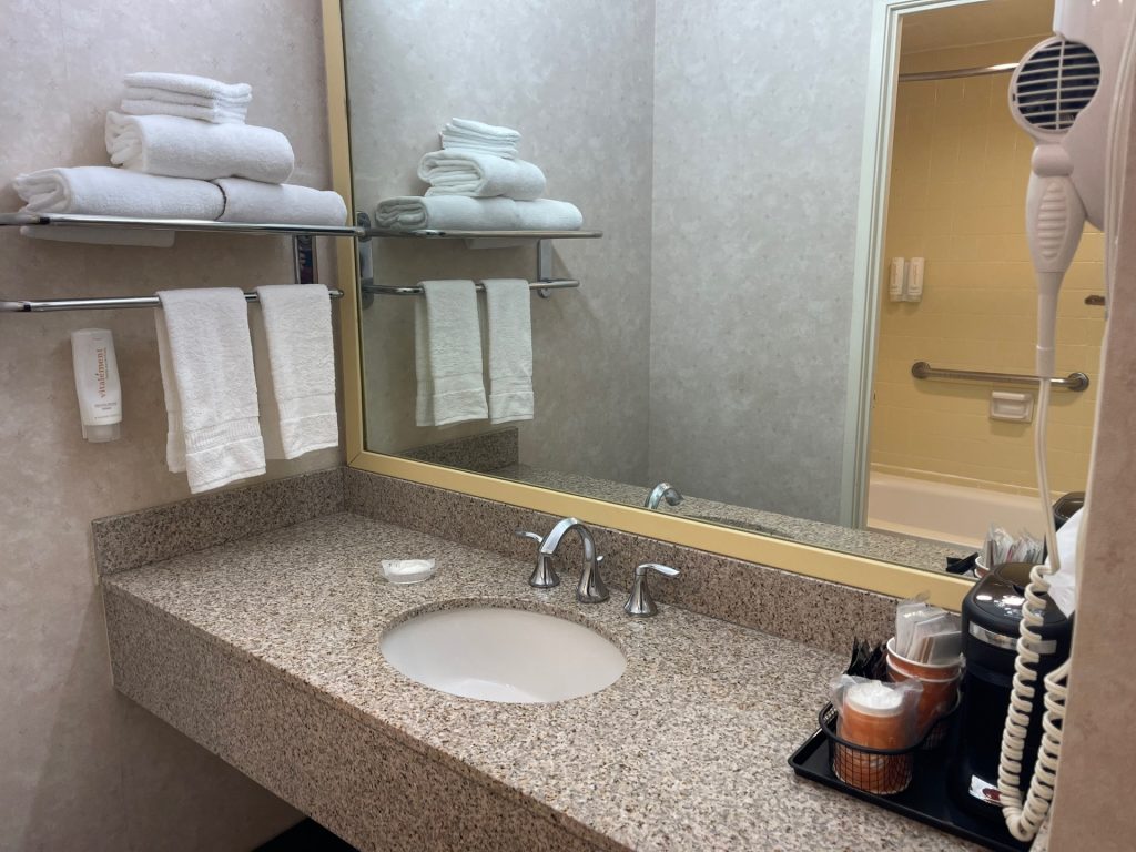 Clarion-Hotel-Disneyland-17 – WDWINFO.COM Stay & Save Near Disneyland With the Clarion, A Good Neighbor Hotel Clarion-Hotel-Disneyland-17