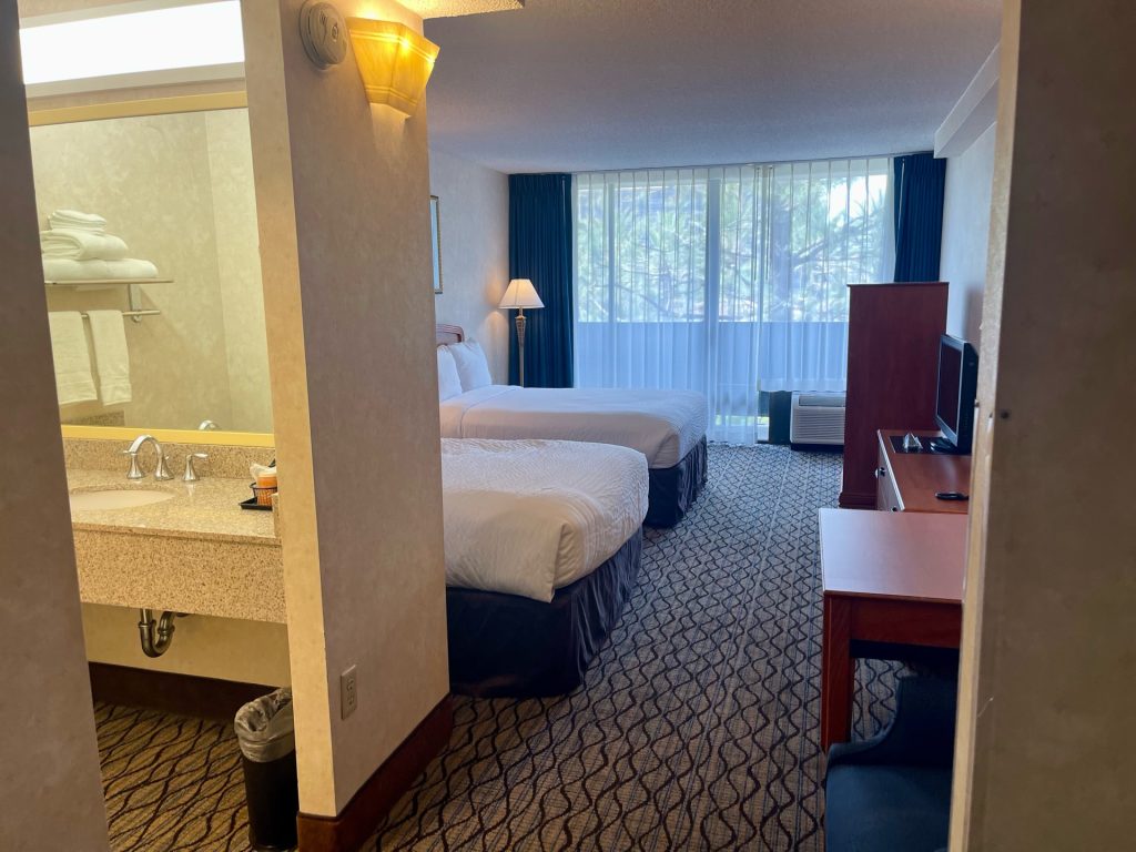 Clarion-Hotel-Disneyland-31 – WDWINFO.COM Stay & Save Near Disneyland With the Clarion, A Good Neighbor Hotel Clarion-Hotel-Disneyland-31