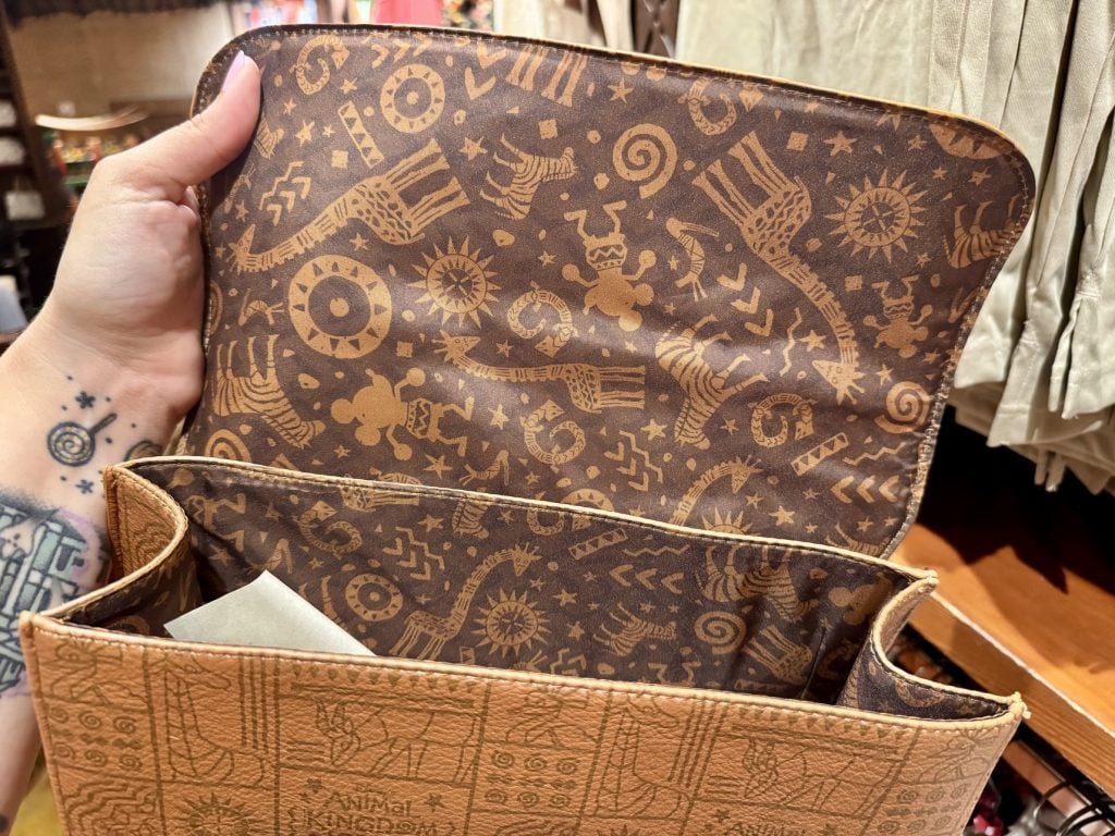 DAK lodge merch 2025 29 – WDWINFO.COM New Resort-Specific Merchandise from Disney’s Animal Kingdom Lodge DAK lodge merch 2025 29