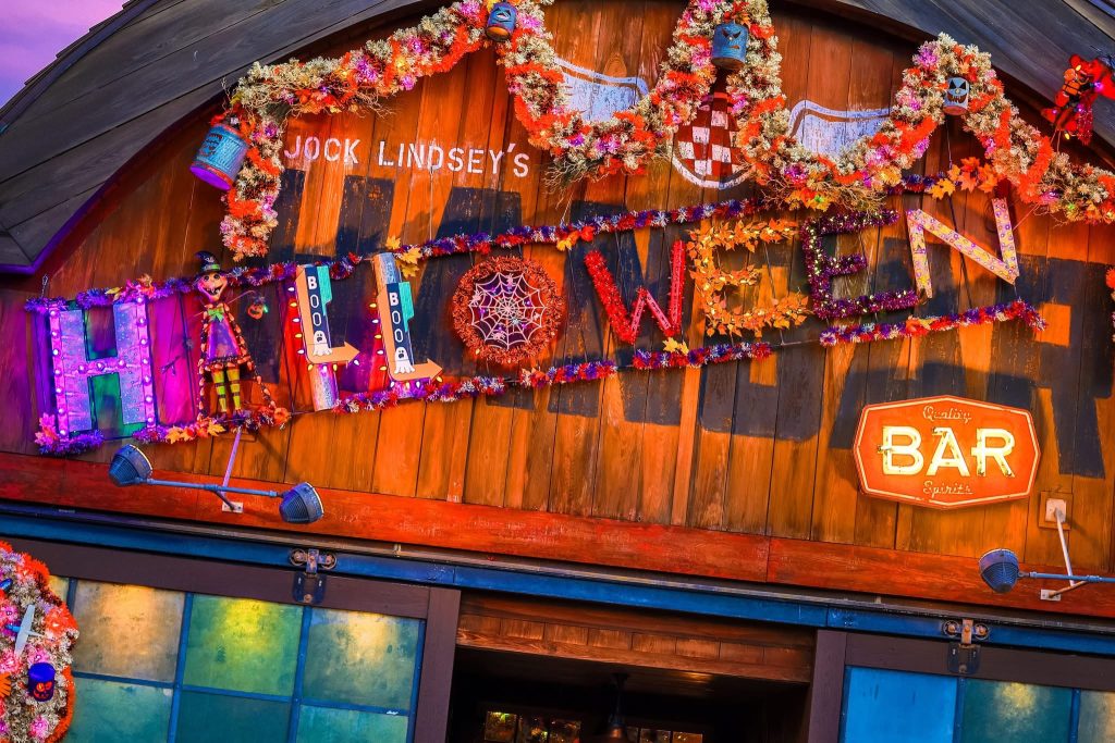 jock Lindsey's halloween bar 2025 – WDWINFO.COM First Look Inside Jock Lindsey’s HALLOWEEN Bar in Disney Springs! jock Lindsey's halloween bar 2025