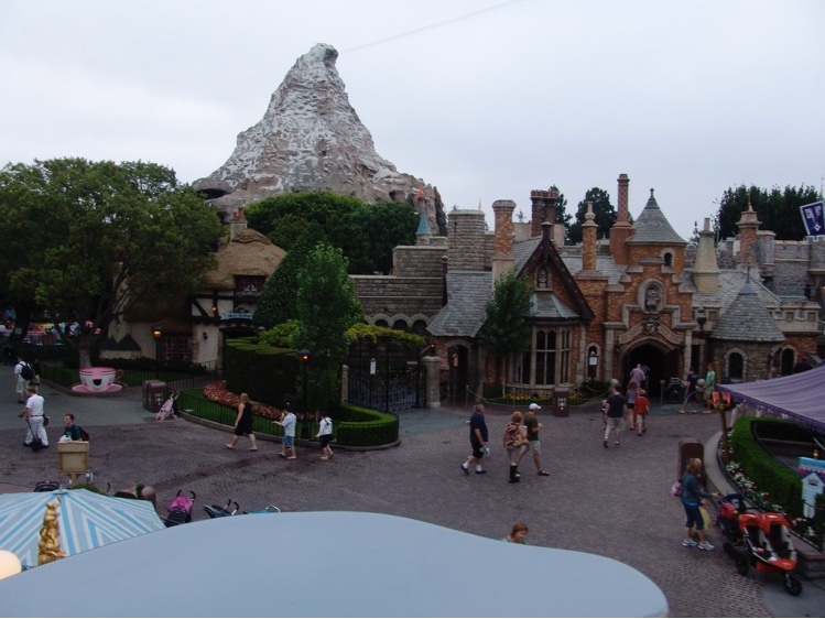 Screen-Shot-2017-09-19-at-7 – WDWINFO.COM Is Disney Undermining the Value of Its Own Disneyland Hotels? Screen-Shot-2017-09-19-at-7