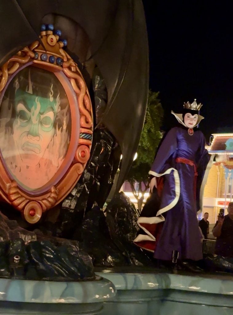 boo to you parade MNSSHP 2025 2 5 – WDWINFO.COM Disney’s Boo-To-You Halloween Parade: 2025 Opening Night & Tips boo to you parade MNSSHP 2025 2 5