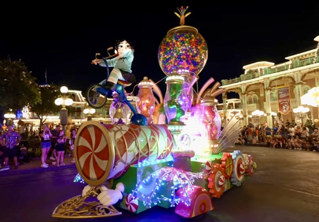 boo to you parade MNSSHP 2025 20 – WDWINFO.COM Disney’s Boo-To-You Halloween Parade: 2025 Opening Night & Tips boo to you parade MNSSHP 2025 20