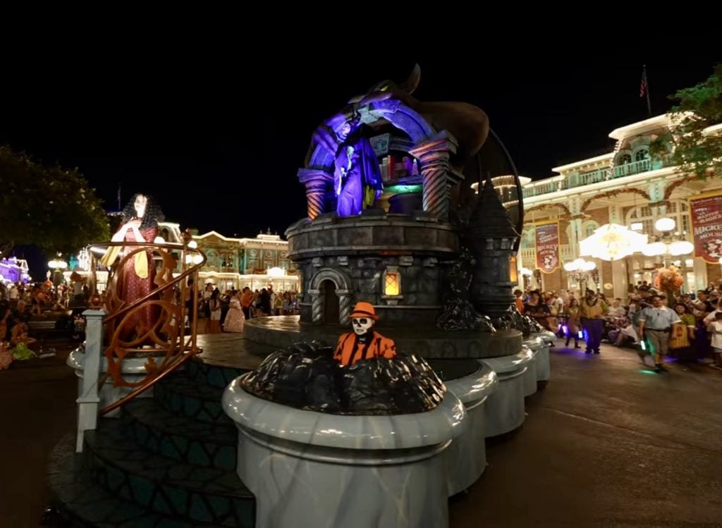 boo to you parade MNSSHP 2025 25 – WDWINFO.COM Disney’s Boo-To-You Halloween Parade: 2025 Opening Night & Tips boo to you parade MNSSHP 2025 25