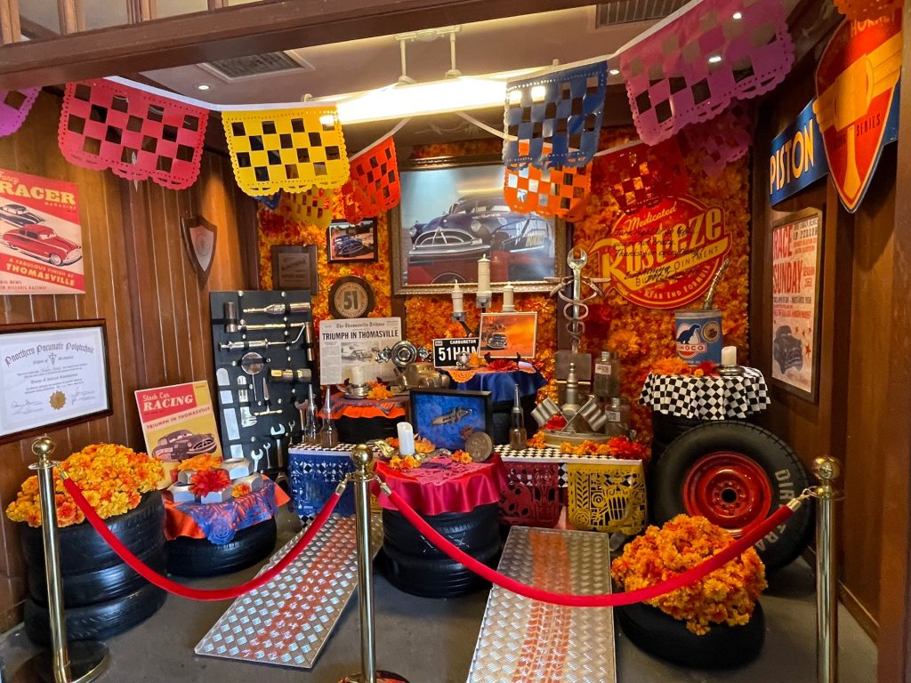 Cars-Land-Halloween-2025-Disneyland-03 – WDWINFO.COM Discovering the Fun of Disney California Adventure’s Cars Land at Christmas Cars-Land-Halloween-2025-Disneyland-03