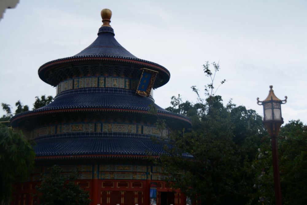DSC_6826 – WDWINFO.COM Where to Hide Out From the Rainstorms in EPCOT DSC_6826