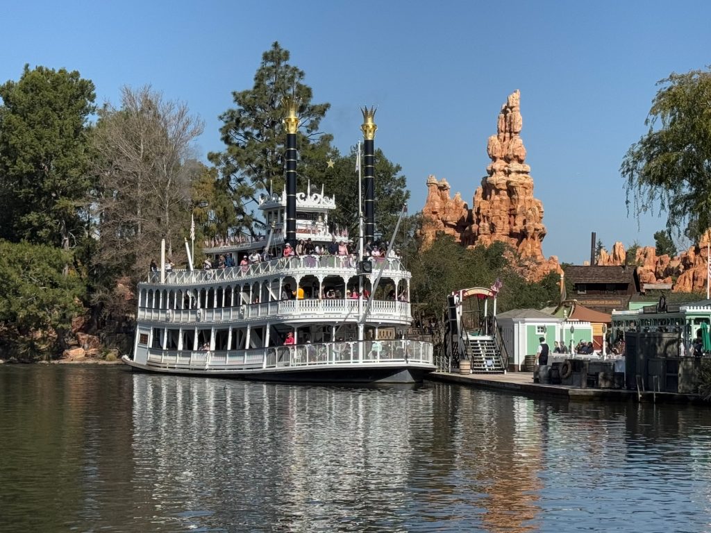 Mark Twain Riverboat - 1 1 – WDWINFO.COM Top Six Wastes of Time at Disneyland Resort Mark Twain Riverboat - 1 1