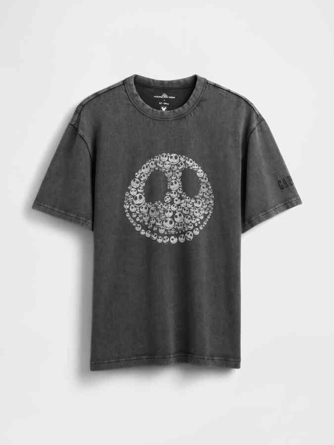 LAYDOWN โ WDWINFO.COM Check Out the NEW Gap x Disney Nightmare Before Christmas Merch Collection LAYDOWN