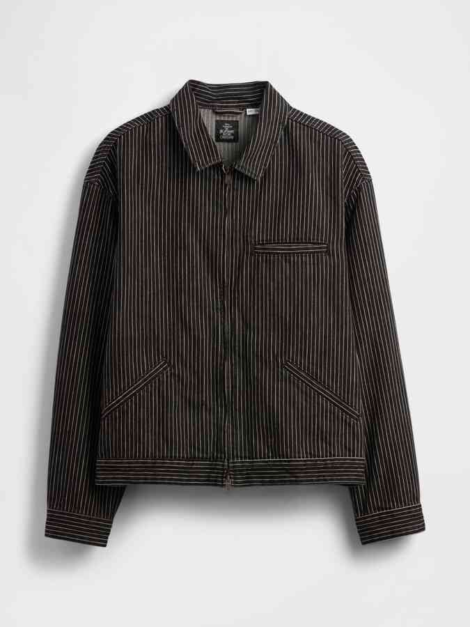 LAYDOWN โ WDWINFO.COM Check Out the NEW Gap x Disney Nightmare Before Christmas Merch Collection LAYDOWN