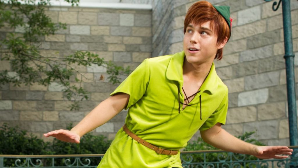 Peter pan_WDW_disney character photos – WDWINFO.COM The Best Disney Characters for Stand-Out Interaction Peter pan_WDW_disney character photos