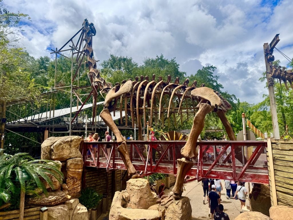 the boneyard dinoland usa DAK_chloe 14 – WDWINFO.COM Counting Down to Extinction: The Final Day of DINOSAUR the boneyard dinoland usa DAK_chloe 14