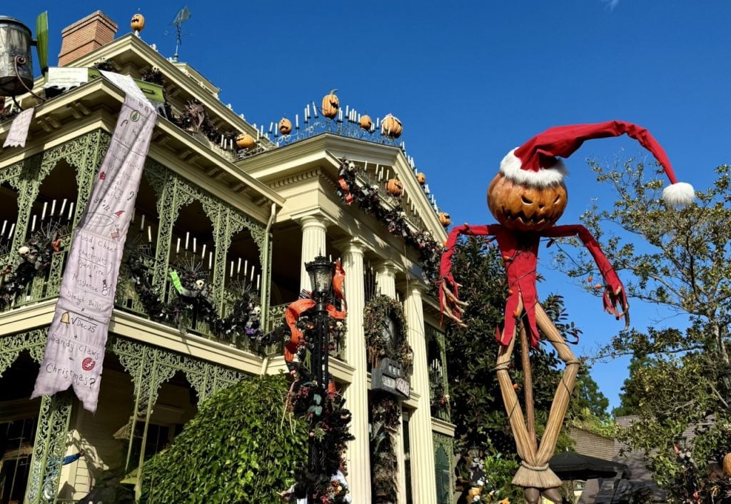 Is It Time to Make Disneyland’s Haunted Mansion Holiday Permanent?