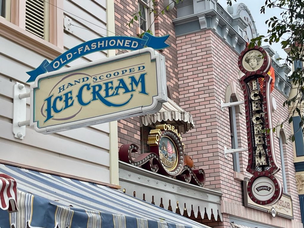 Why Does Food Taste Better at Disneyland? Disneyland-Food-Ice Cream-Gibson-Girl-01