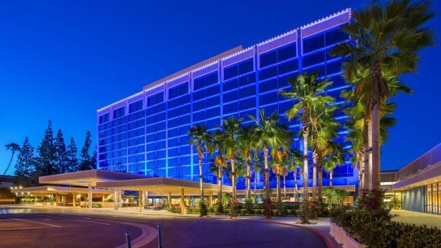 NEW Disneyland Hotel Discounts Save Up to 20% This Fall Disneyland-Hotel-Exterior