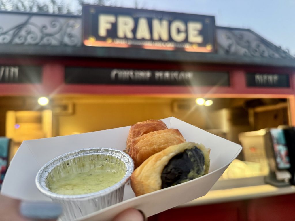 Try These Favorite Dishes from EPCOT’s Food & Wine Festival epcot food and wine 2025 favorites_chloe 9