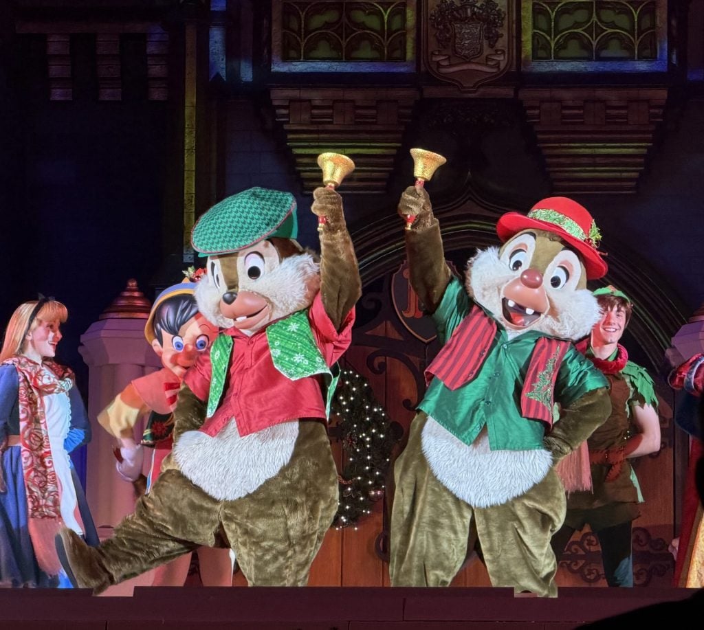 2025 MVMCP 6 | WDWINFO.COM Over HALF of 2026 Mickey’s Very Merry Christmas Party Dates Now SOLD OUT! 2025 MVMCP 6