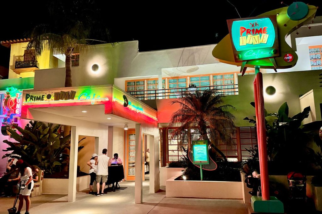 50s-prime-time-exterior-nighttime – WDWINFO.COM What Do You Miss at Disney’s Hollywood Studios in Disney World? 50s-prime-time-exterior-nighttime