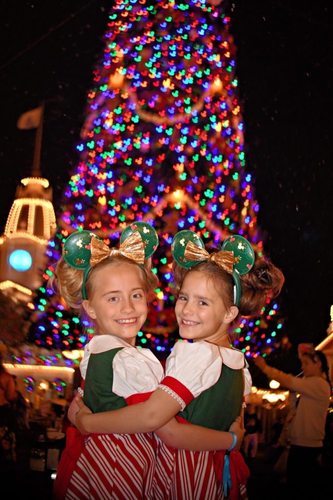 Mickeys Very Merry Christmas Party 2025 Photo Ops Tree Large – WDWINFO.COM New Very Merry Christmas Party Photo Ops at Magic Kingdom Mickeys Very Merry Christmas Party 2025 Photo Ops Tree Large