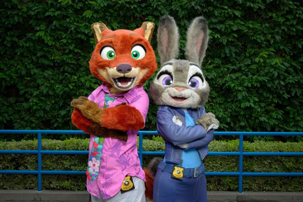 Nick-and-Judy-at-Disneyland-Reso – WDWINFO.COM New Gary De’Snake Sipper Arrives at Disneyland Celebrating ‘Zootopia 2’ Launch Nick-and-Judy-at-Disneyland-Reso