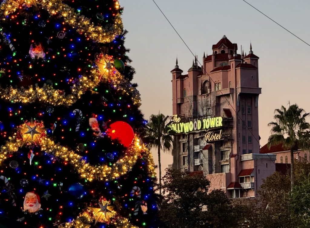 hollywood studios holiday decor_chloe 12 – WDWINFO.COM Which Disney World Park Does Christmas Best in 2025? hollywood studios holiday decor_chloe 12