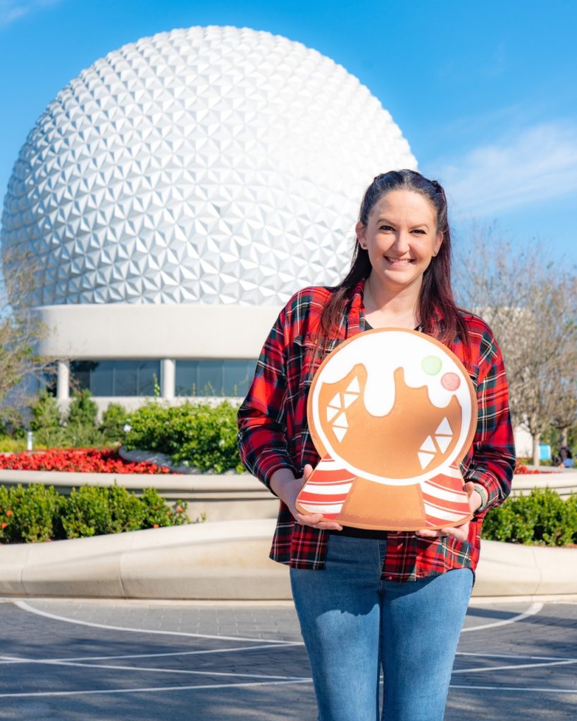 2025 EPCOT Holiday Photo Op 11 Large – WDWINFO.COM Snap These New Holiday Photo Moments at EPCOT 2025 EPCOT Holiday Photo Op 11 Large