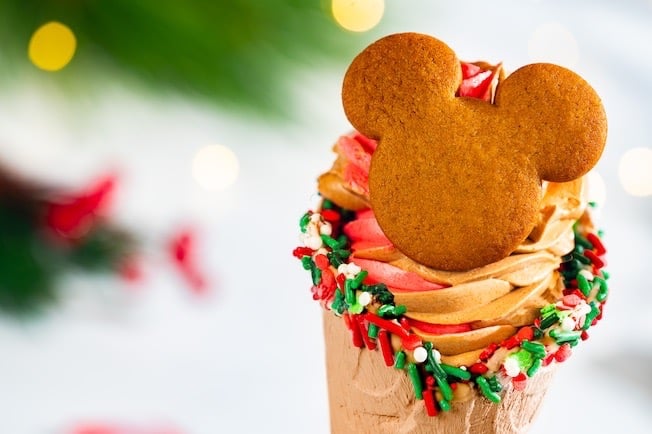 WDW_DS_SOTW_MickeyGingerbreadCone_STYLIZED_100125_2637_CJ Large – WDWINFO.COM New Holiday Flavors for Your Disney Springs Snack Stop WDW_DS_SOTW_MickeyGingerbreadCone_STYLIZED_100125_2637_CJ Large