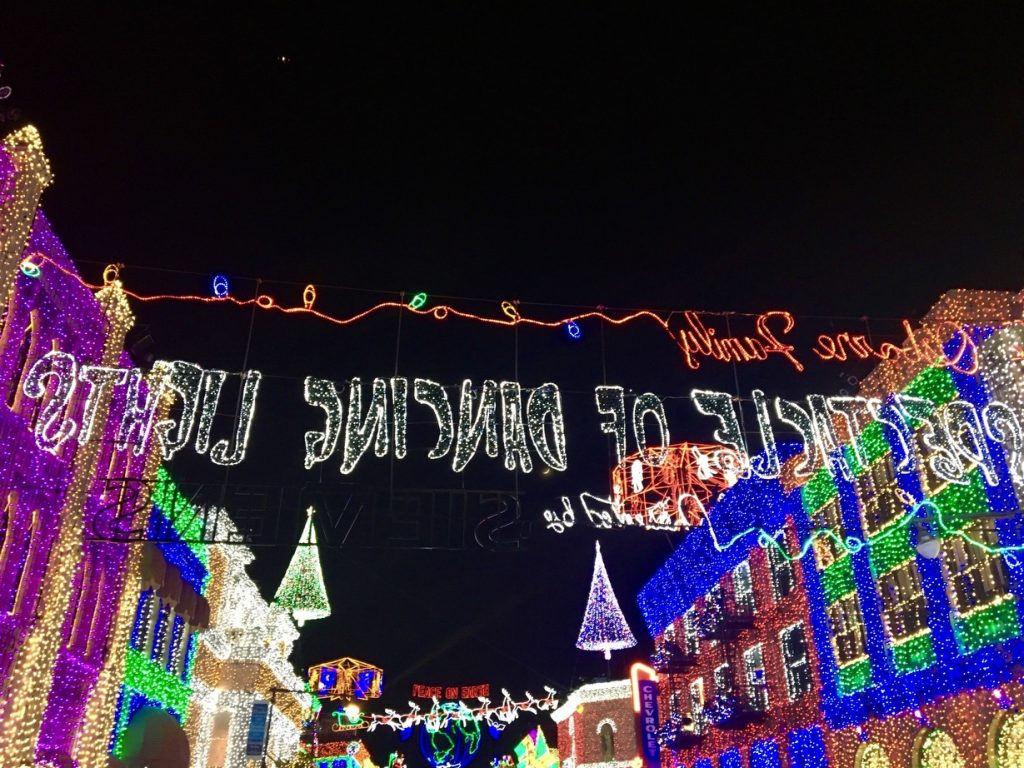 osborne lights_chloe 2 – WDWINFO.COM A Look Back at Disney’s Osborne Spectacle of Dancing Lights osborne lights_chloe 2