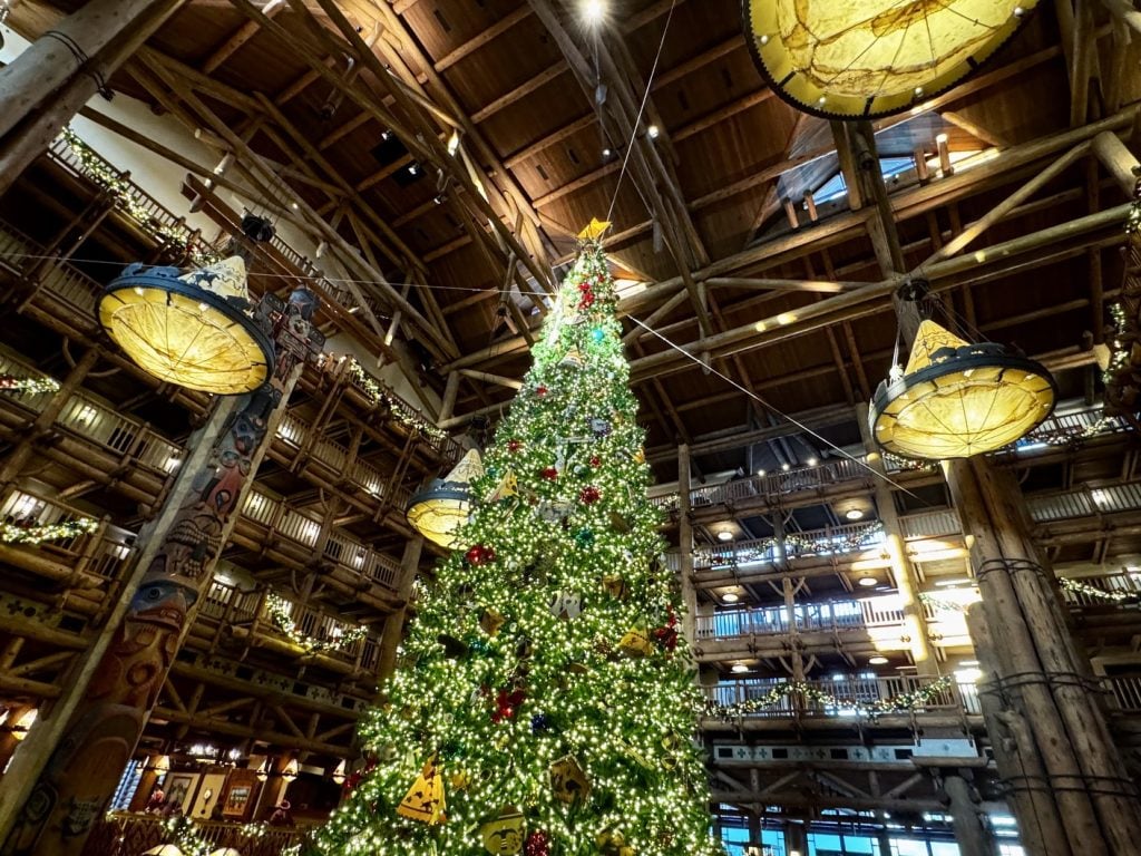 Disney's Wilderness Lodge Christmas Tree & [Tiny] Gingerbread
