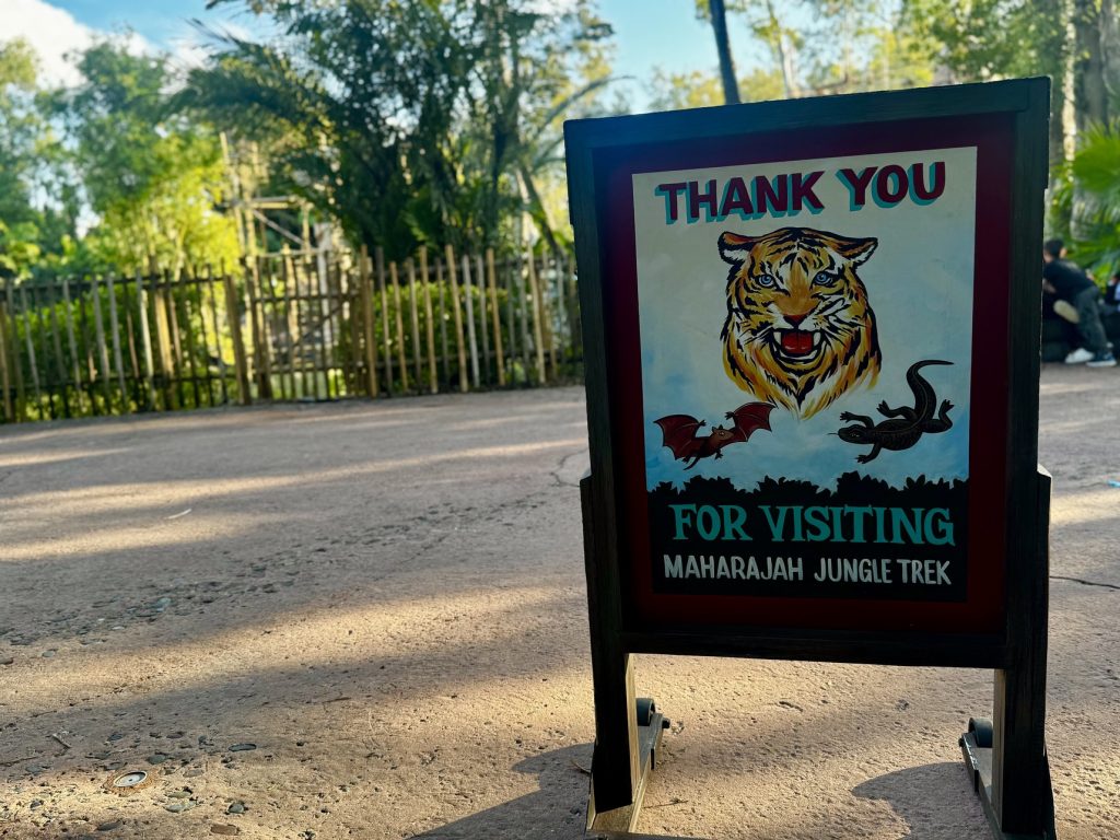 DAK maharajah jungle trek_chloe 35 – WDWINFO.COM Checking In on Bakso at Disney’s Animal Kingdom DAK maharajah jungle trek_chloe 35