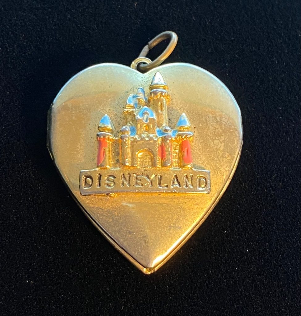 s-l1600-4 – WDWINFO.COM Vintage Disney Valentines: Chloe’s Treasure Thursday s-l1600-4