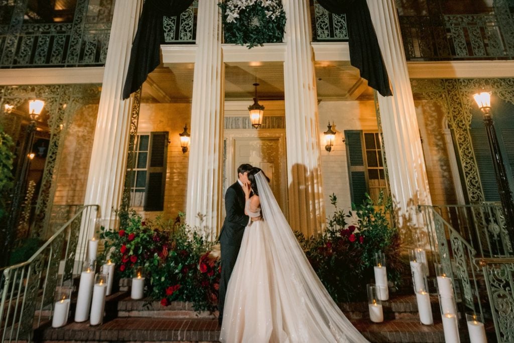 Haunted Mansion Courtyard to Begin Hosting Weddings at Disneyland 2026-DFTWH-35th-Anniversary-Haun 1